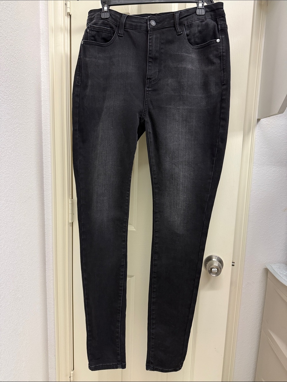 Judy Blue Washed Black High Rise Skinny Jeans